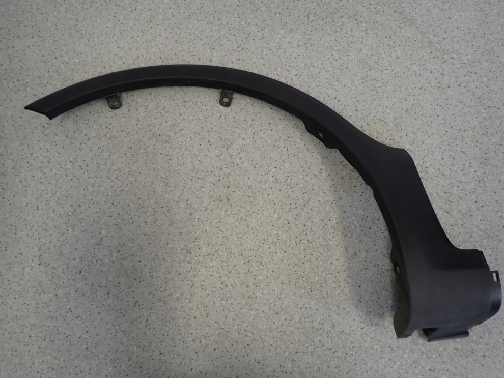 FIAT SEDICI 06- LISTWA BŁOTNIKA PRZEDNIA LEWA 1/9