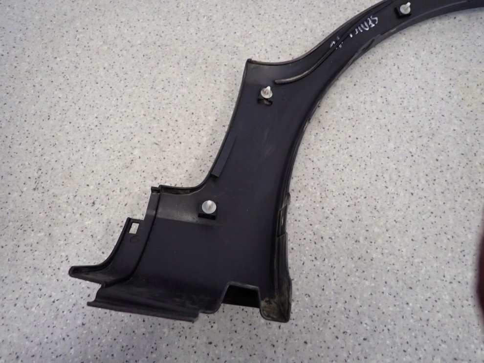 FIAT SEDICI 06- LISTWA BŁOTNIKA PRZEDNIA LEWA 7/9