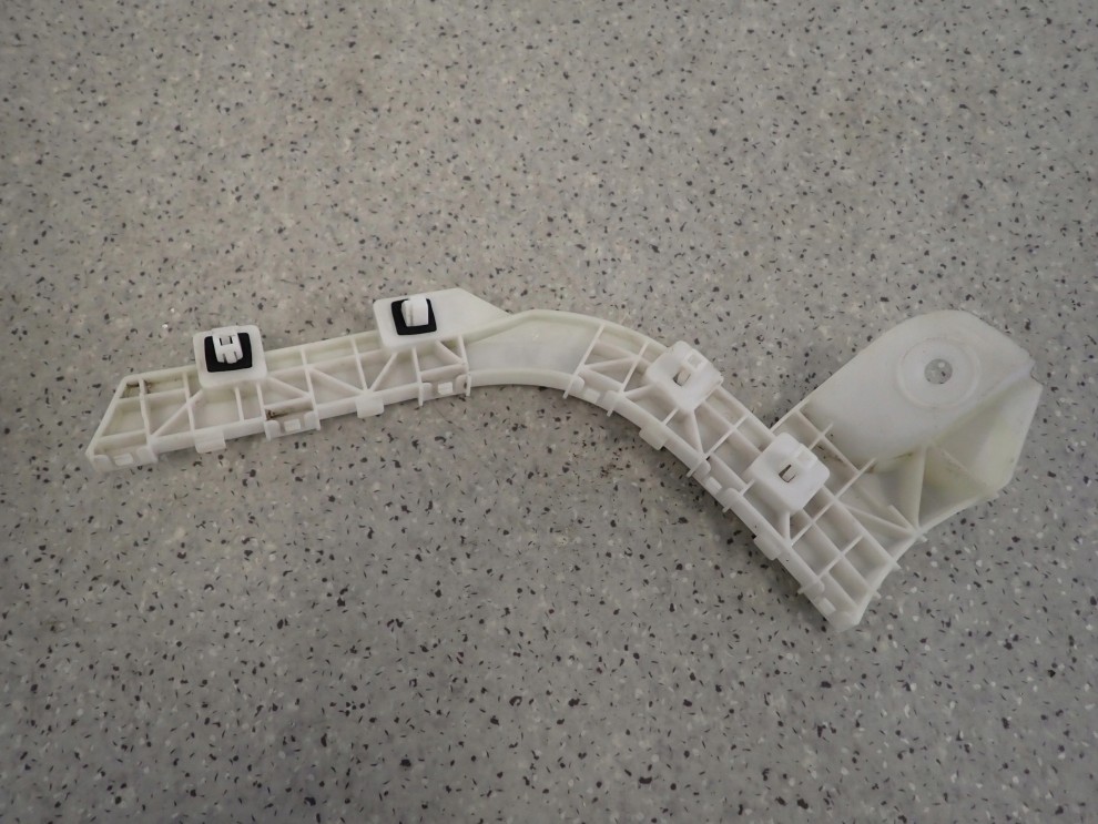 MITSUBISHI ASX 10-16 ŚLIZG ZDERZAKA TYLNY LEWY 6/7