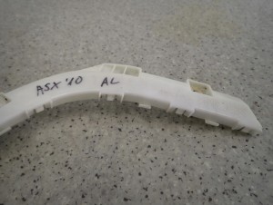 MITSUBISHI ASX 10-16 ŚLIZG ZDERZAKA TYLNY LEWY 4/7 MINIATURA
