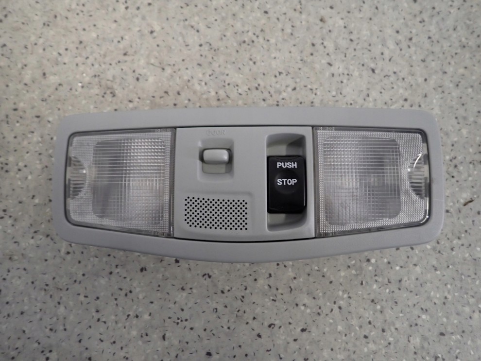 MITSUBISHI ASX 10-16 LAMPKA OŚWIETLENIA KABINY PANORAMA 1/5