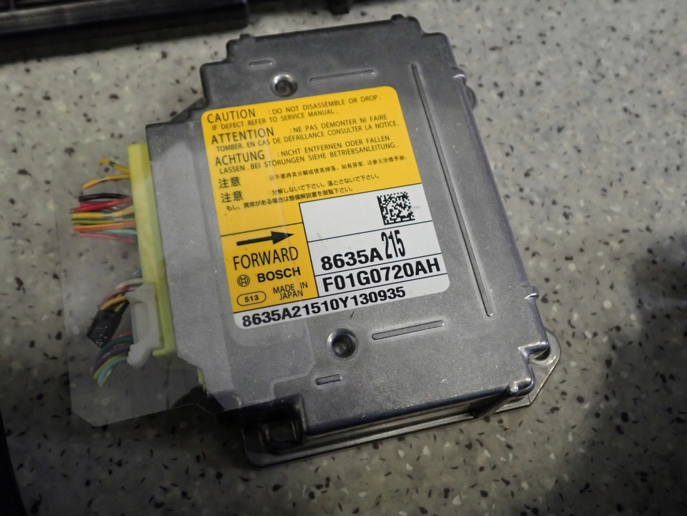 MITSUBISHI ASX 10-16 DESKA ROZDZIELCZA PODUSZKI POWIETRZNE SRS 8/16