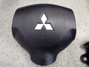 MITSUBISHI ASX 10-16 DESKA ROZDZIELCZA PODUSZKI POWIETRZNE SRS 2/16 MINIATURA