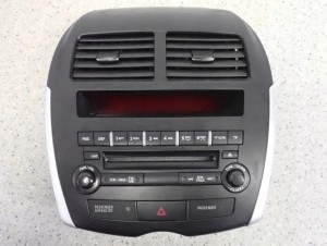 MITSUBISHI ASX 10- RADIO CD ODTWARZACZ PANEL