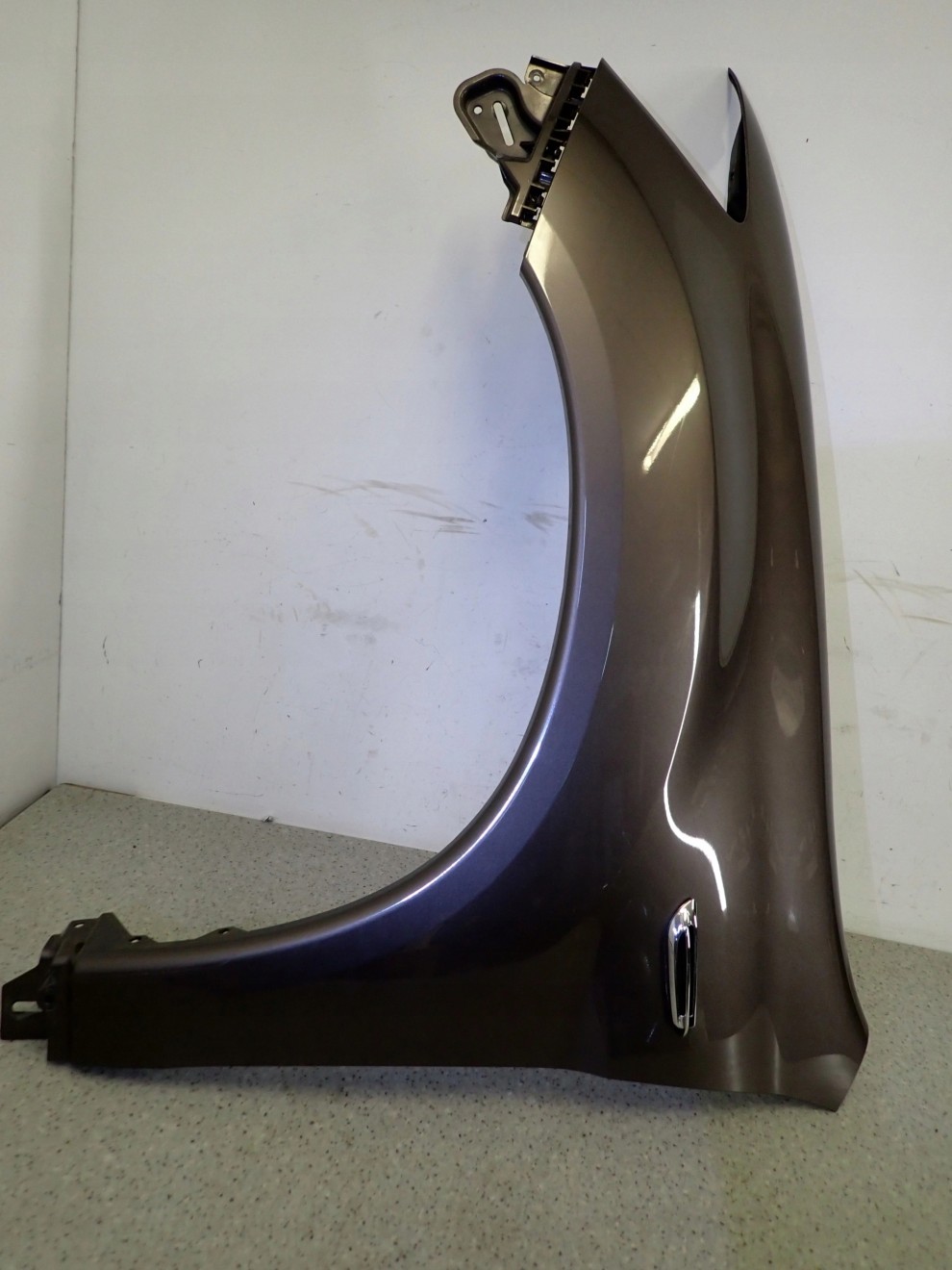 MITSUBISHI ASX 10- BŁOTNIK PRZEDNI LEWY C06A 3/12