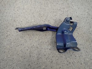 MAZDA3 MAZDA 3 03- BK ZAWIAS MASKI LEWY 2/3 MINIATURA