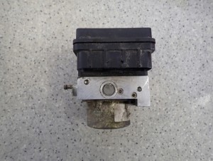 NISSAN XTRAIL T30 2.2DCI 01- POMPA ABSU MA98000 2/6 MINIATURA