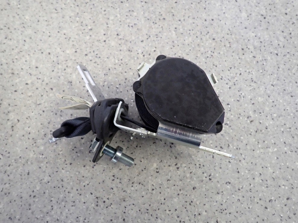 MITSUBISHI ASX 10-16 PAS BEZPIECZEŃSTWA TYLNY ŚRODKOWY 2/5