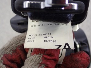 MITSUBISHI ASX 10-16 PAS BEZPIECZEŃSTWA TYLNY ŚRODKOWY 5/5 MINIATURA