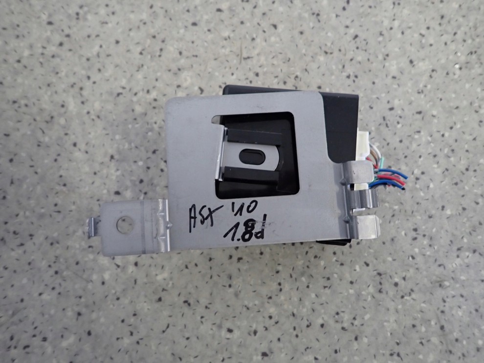 MITSUBISHI ASX 10-16 MODUŁ STEROWNIK ŚWIATEŁ REFLEKTORÓW XENON 3/3