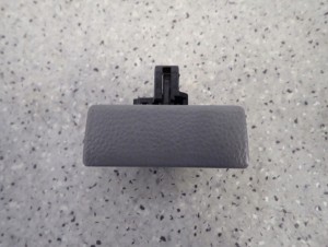 SUZUKI SX4 SEDICI 06-13 ZAMEK SCHOWKA PASAŻERA