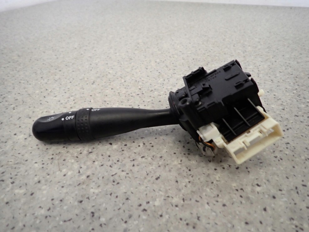 SUZUKI SX4 06-12 PRZEŁĄCZNIK ŚWIATEŁ 3/6