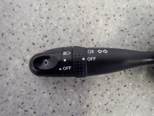 SUZUKI SX4 06-12 PRZEŁĄCZNIK ŚWIATEŁ 2/6 MINIATURA