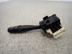 SUZUKI SX4 06-12 PRZEŁĄCZNIK ŚWIATEŁ 3/6 MINIATURA