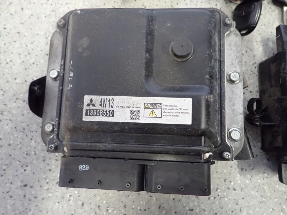 MITSUBISHI ASX 1.8 DID 10-16 ZESTAW STARTOWY KOMPUTER STACYJKA 2/8