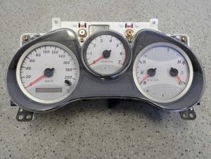 TOYOTA RAV4 RAV 4 2.0 D4D 03-05 LIFT ZEGARY LICZNIK EUROPA