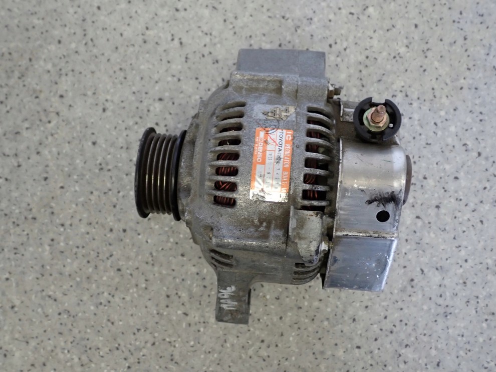 TOYOTA CAMRY 92-95 2.2 i ALTERNATOR 1/7