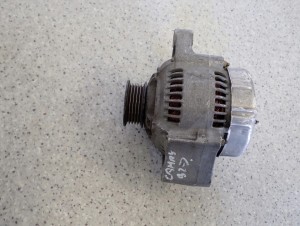 TOYOTA CAMRY 92-95 2.2 i ALTERNATOR 5/7 MINIATURA