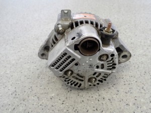 TOYOTA CAMRY 92-95 2.2 i ALTERNATOR 7/7 MINIATURA