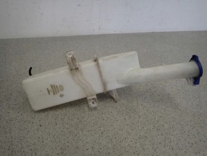 KIA VENGA 09- ZBIORNIK ZBIORNICZEK SPRYSKIWACZA 3/6 MINIATURA