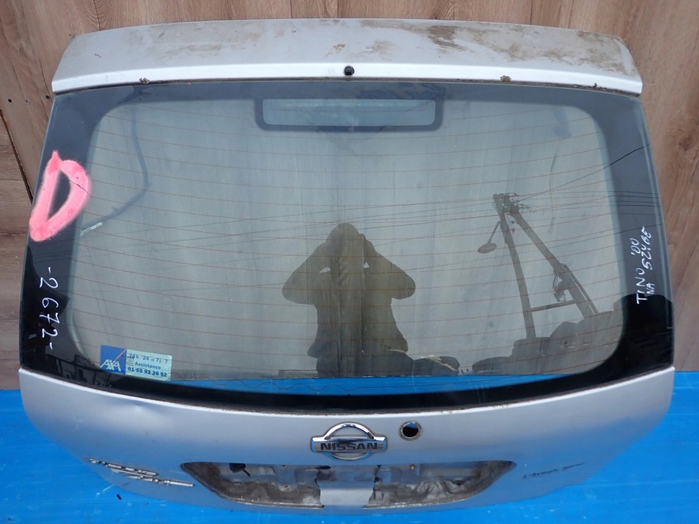 ALMERA TINO 00-06 SZYBA TYLNA KLAPY BAGAŻNIKA 2/4