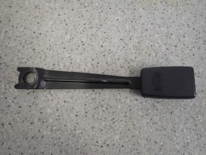 TOYOTA YARIS I 99-05 ZAPINKA PASA BEZPIECZEŃSTWA