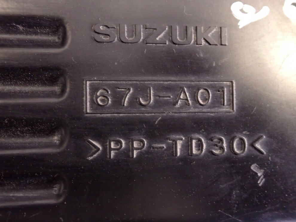 SUZUKI GRAND VITARA II 1.9d 05- OBUDOWA FILTRA POWIETRZA 4/6