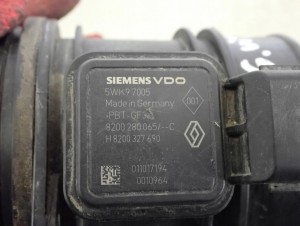 SUZUKI GRAND VITARA II 1.9d 05- PRZEPŁYWOMIERZ POWIETRZA 3/5 MINIATURA