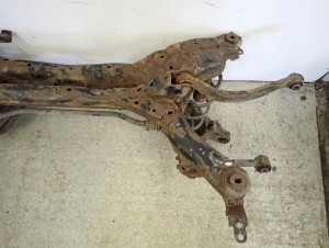 MAZDA 6 02-07 BELKA TYLNEGO ZAWIESZENIA 3/15 MINIATURA