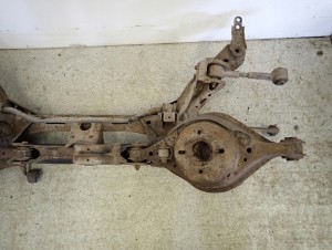 MAZDA 6 02-07 BELKA TYLNEGO ZAWIESZENIA 12/15 MINIATURA