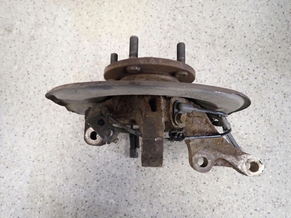 MITSUBISHI ASX 1.8 DID 10-16 ZWROTNICA PRZEDNIA LEWA 3/4