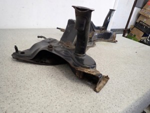 SUZUKI SX4 06-12 SANKI BELKA ZAWIESZENIA PRZEDNIEGO 5/12 MINIATURA