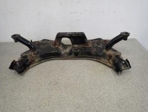 SUZUKI SPLASH 08-14 SANKI BELKA PRZEDNIA SILNIKA DIESEL DDIS