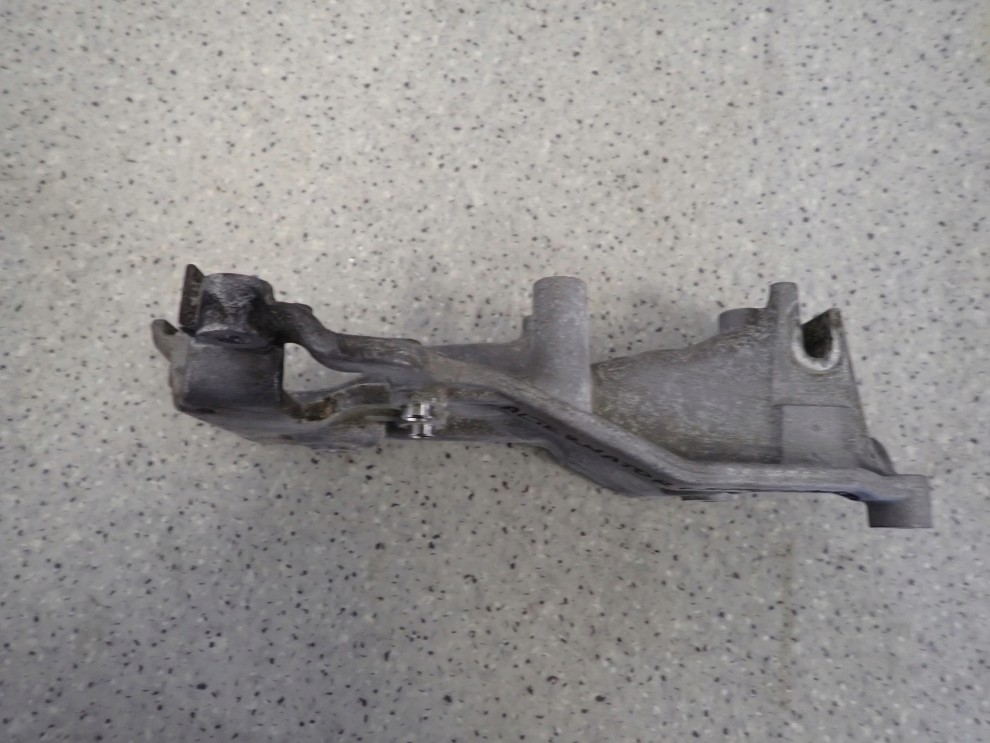 MITSUBISHI ASX 1.8 DID 10- ŁAPA MOCOWANIE ALTERNATORA KOMPRESORA 5/5