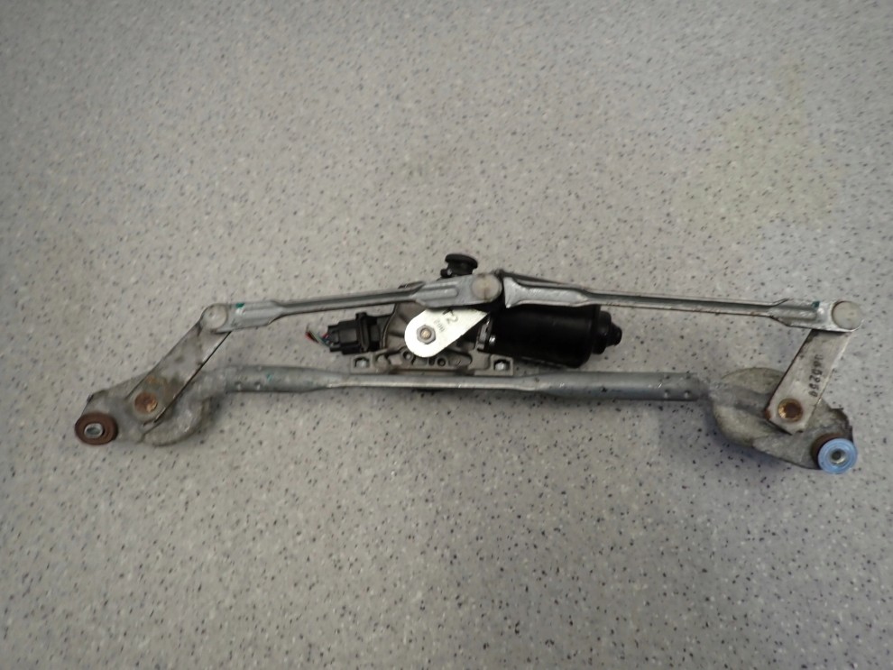 TOYOTA COROLLA VERSO 04- MECHANIZM SILNICZEK WYCIERACZEK PRZEDNICH KOMPLET 6/8