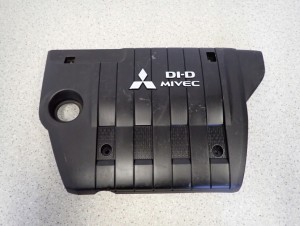 MITSUBISHI ASX 1.8 DID 10- POKRYWA SILNIKA GÓRNA PLASTIKOWA