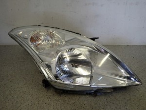 SUZUKI SWIFT MK7 10-16 REFLEKTOR PRZEDNI PRAWY LAMPA PRZÓD EUROPA