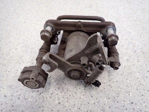 CHEVROLET ORLANDO 1.4i 10- ZACISK TYLNY PRAWY 3/3 MINIATURA