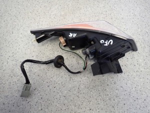 HONDA CIVIC UFO VIII 06-09 LAMPA TYLNA PRAWA ZEWNĘTRZNA 3/5 MINIATURA