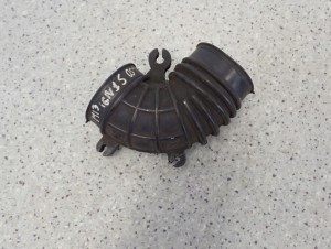 SUZUKI IGNIS II 1.3 1.5 BENZYNA 04-08 RURA DOLOTU POWIETRZA DO PRZEPUSTNICY