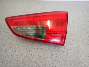 KIA CEED II KOMBI SW 12-17 LAMPA TYLNA PRAWA W KLAPĘ