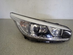 KIA CEED II 12-17 LAMPA PRZEDNIA PRAWA REFLEKTOR PRAWY SOCZEWKA + LED