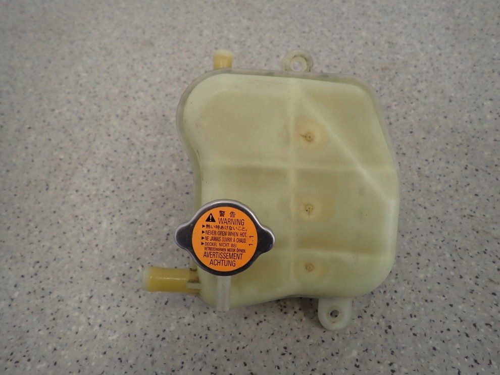 MITSUBISHI ASX 1.8 DID 10- ZBIORNICZEK WYRÓWNAWCZY 1/6