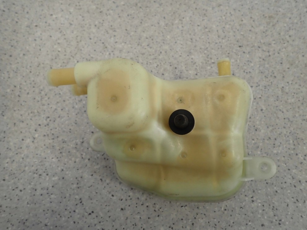 MITSUBISHI ASX 1.8 DID 10- ZBIORNICZEK WYRÓWNAWCZY 4/6