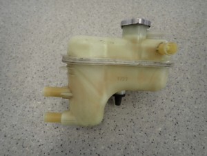 MITSUBISHI ASX 1.8 DID 10- ZBIORNICZEK WYRÓWNAWCZY 2/6 MINIATURA