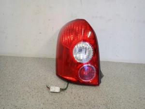 MAZDA 323 BJ F 01-03 LAMPA TYLNA LEWA POLIFT