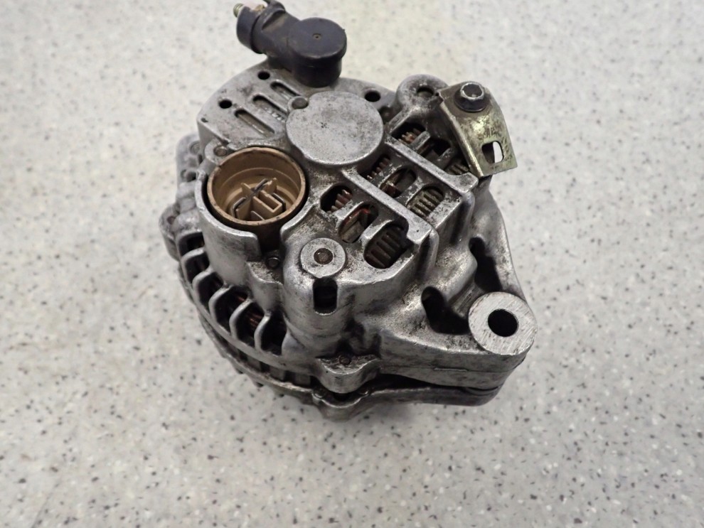 HONDA CIVIC V EG 1.5I 92- ALTERNATOR 6/8