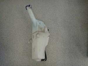 HYUNDAI IX20 09- ZBIORNICZEK SPRYSKIWACZY SPRYSKU 1/6 MINIATURA