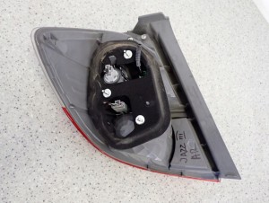 HONDA JAZZ III 08-11 LAMPA TYLNA PRAWA EUROPA 5/7 MINIATURA