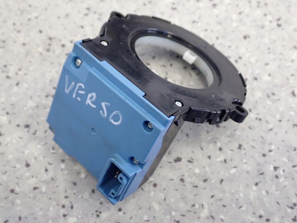 TOYOTA VERSO 09- CZUJNIK KĄTA SKRĘTU 3/3